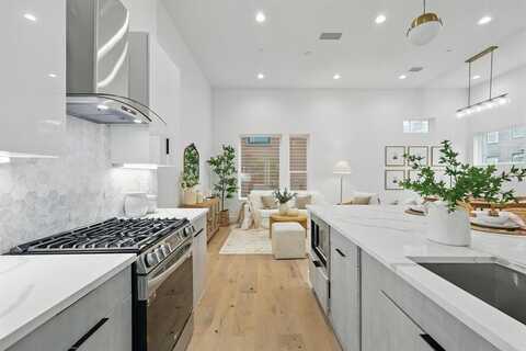 4208 Live Oak Street, Dallas, TX 75204