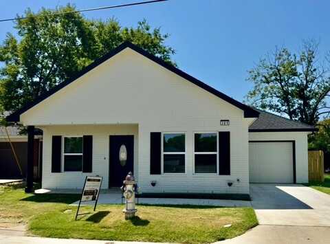 301 Henry Street, Waxahachie, TX 75165