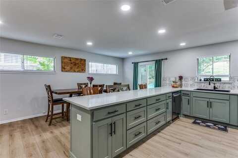 4105 Micki Lynn Avenue, Fort Worth, TX 76107