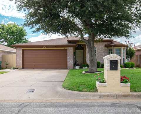 1363 Yorkshire Street, Fort Worth, TX 76134