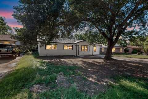 385 Crusader Drive, Dallas, TX 75217