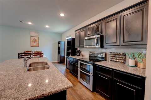 1025 Mason Street, Aubrey, TX 76227