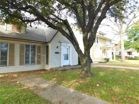 1611 N Locust Street, Denton, TX 76201