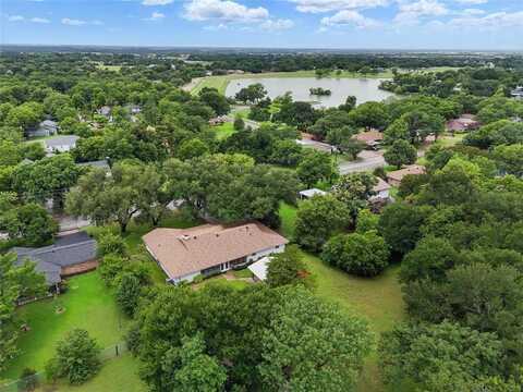 1700 N Preston Street, Ennis, TX 75119