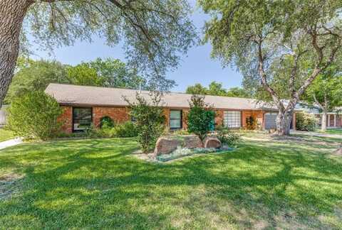 6049 Wimbleton Way, Fort Worth, TX 76133