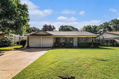 2725 Hilldale Boulevard, Arlington, TX 76016