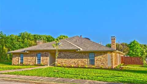 534 Shennandoah Drive, DeSoto, TX 75115