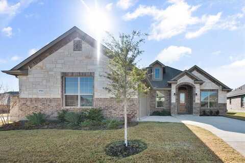 3703 Twin Pines Drive, Grand Prairie, TX 76065