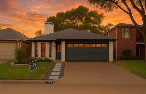 2524 Bear Haven Drive, Grapevine, TX 76051