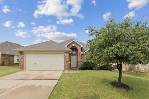 3213 Chesington Drive, Fort Worth, TX 76137