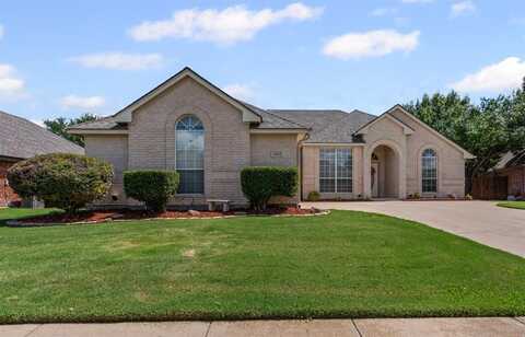 8433 Emerald Circle, North Richland Hills, TX 76180