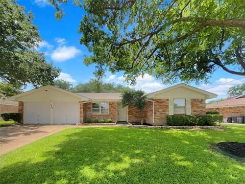 513 Crest Ridge Drive, Lakeside, TX 76108