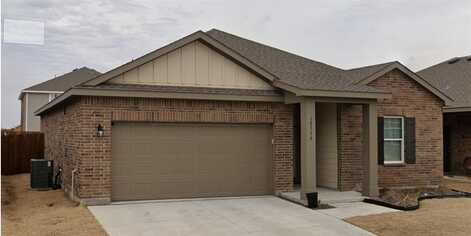 10336 Castle Lyons Lane, Fort Worth, TX 76036