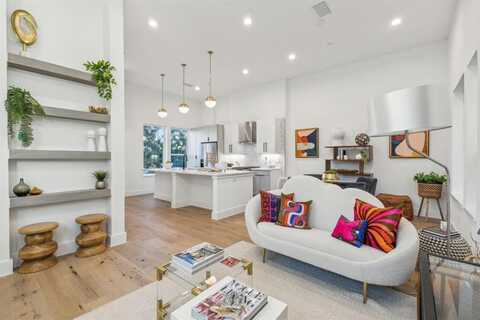 4208 Live Oak Street, Dallas, TX 75204