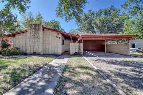 703 Country Club Road, Cleburne, TX 76033