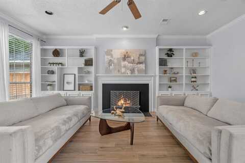8347 Mountainview Drive, Dallas, TX 75249