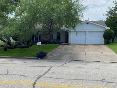 2225 Shady Brook Drive, Bedford, TX 76021