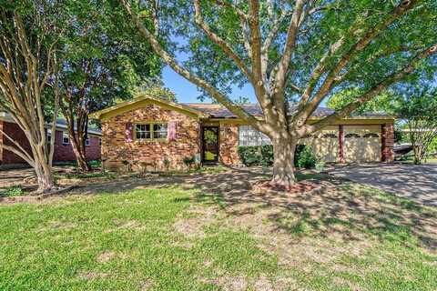 7332 Trimble Drive, Fort Worth, TX 76134