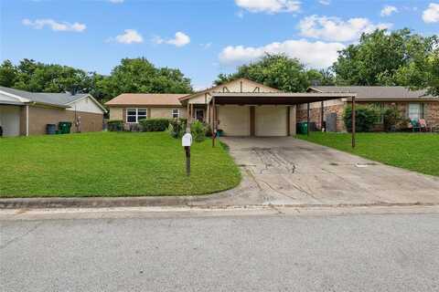 5636 Twin Oaks Drive, Haltom City, TX 76148