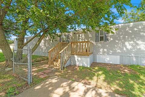 1250 N Belknap Street, Stephenville, TX 76401