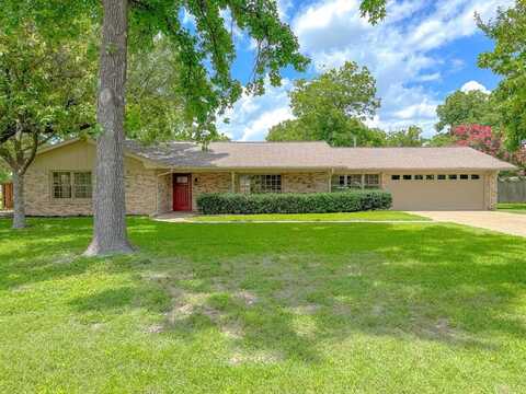 106 W Calhoun Street, Rice, TX 75155
