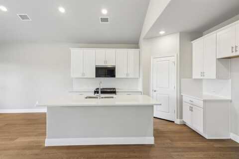 9560 Rattlesnake Trail, Fort Worth, TX 76036