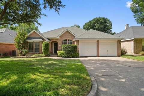 6905 Windwood Trail, Fort Worth, TX 76132