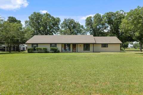 713 E Peel Street, Pilot Point, TX 76258