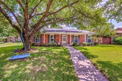 527 Woodhurst Drive, Coppell, TX 75019