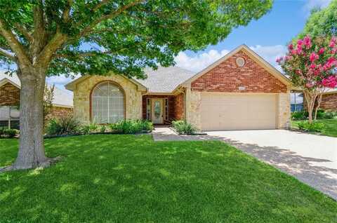 915 Cresthaven Drive, Cedar Hill, TX 75104