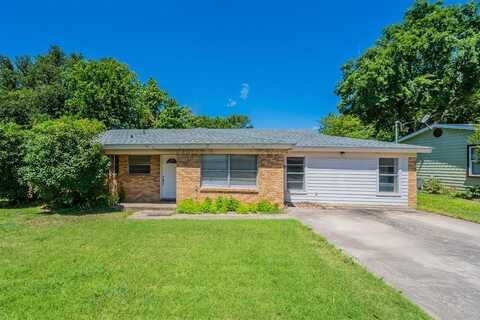 1030 Warden Street, Benbrook, TX 76126