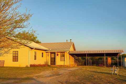 801 High Street, Newcastle, TX 76372