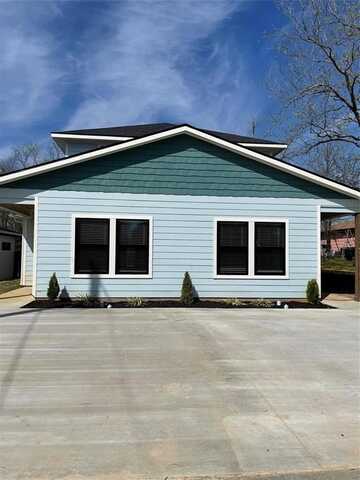 1311 S 5th Avenue, Denison, TX 75021
