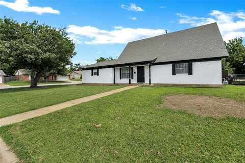 3651 Rough Creek Road, Forest Hill, TX 76140