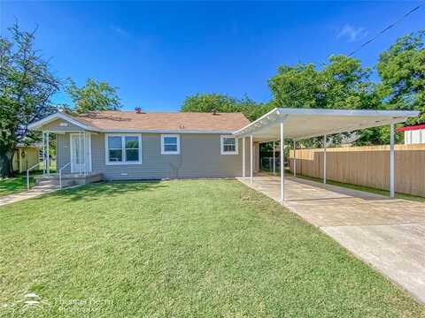 608 E 8th Street, Coleman, TX 76834
