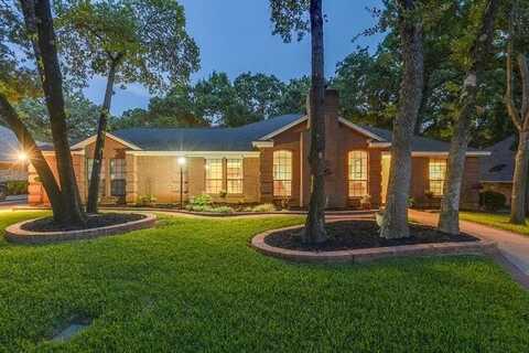 3008 Stone Bluff Court, Arlington, TX 76017