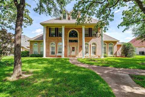 804 Summerlin Drive, Granbury, TX 76048