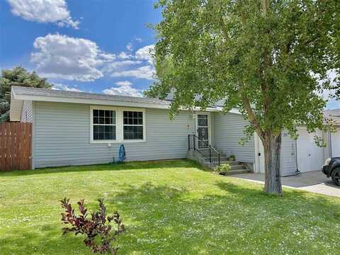 233 Windy Run, Greybull, WY 82426