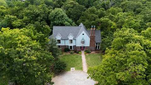 1622 Red Fox Road, Edmond, OK 73034