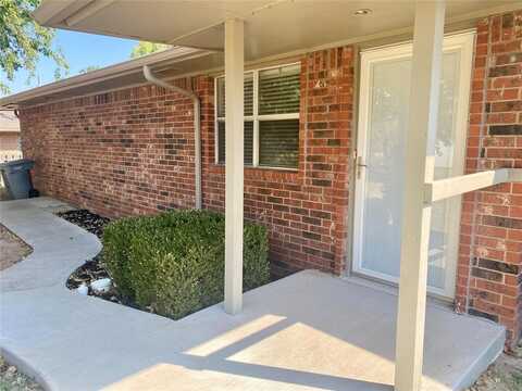 217 E Lincoln Avenue, Edmond, OK 73034