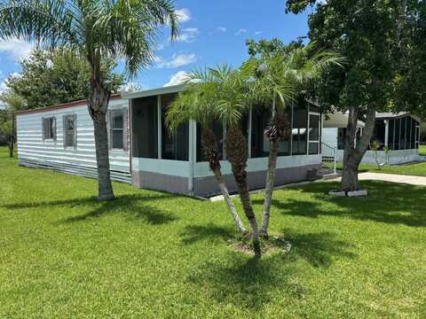 135 Baywood Dr W., Dundee, FL 33838