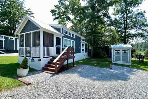 49 Empire Lane, Flat Rock, NC 28731