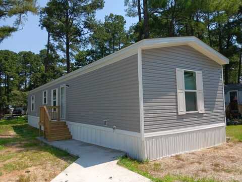212 Loquat Dr., Fayetteville, NC 28306