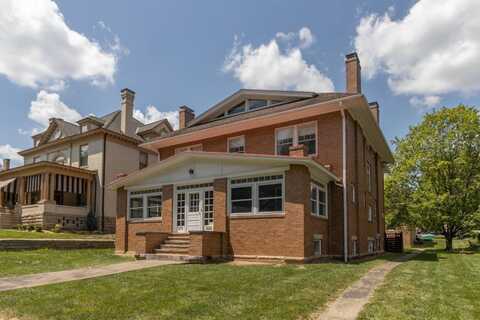 275 W. College St., Waynesburg, PA 15370