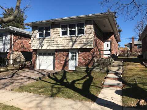 47-07 Overbrook Street, Douglaston, NY 11362