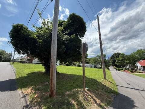 0 broadnax st, Danville, VA 24541