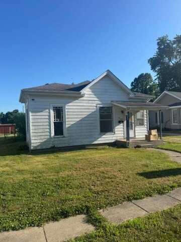 220 E North St, Roodhouse, IL 62082