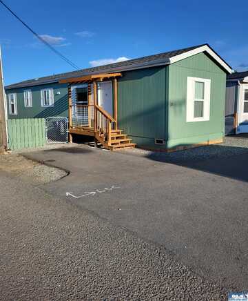 340 W Prairie Sp. 15, Sequim, WA 98382