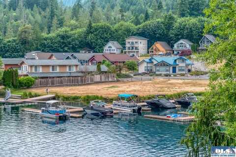 352 Maple Grove Rd, Port Angeles, WA 98363