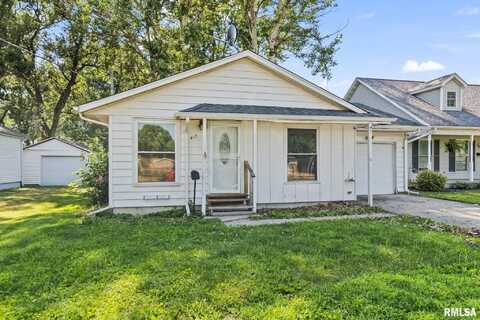 417 N Taylorville Boulevard, Taylorville, IL 62568